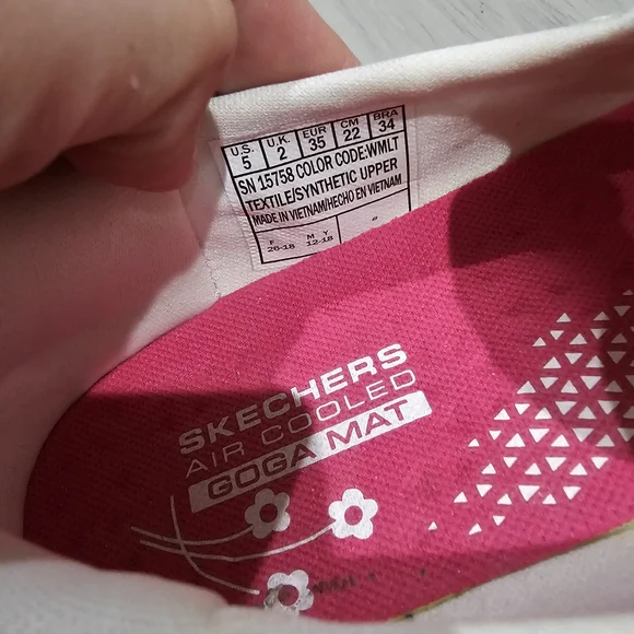 Skechers Women's Go Walk Multicolor Slip-On Shoes Size 5 - Picture 5 of 6